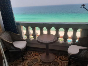 Panorama Apartment Overlooking Alexandria Sea with free wifi شقة تطل على البحر مباشرة في أبوتلات الساحل الشمالي